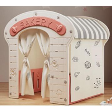 Casuta de joaca pentru copii Nichiduta Garden Pink Bakery, iluminata, intrare eleganta cu perdelele, polita laterala, constructie robusta, margini rotunjite, dimensiune 115 x 92 x 98 cm